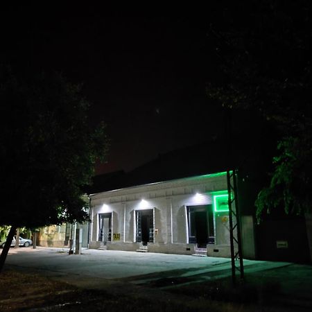 Hostel Horgos Centar Экстерьер фото