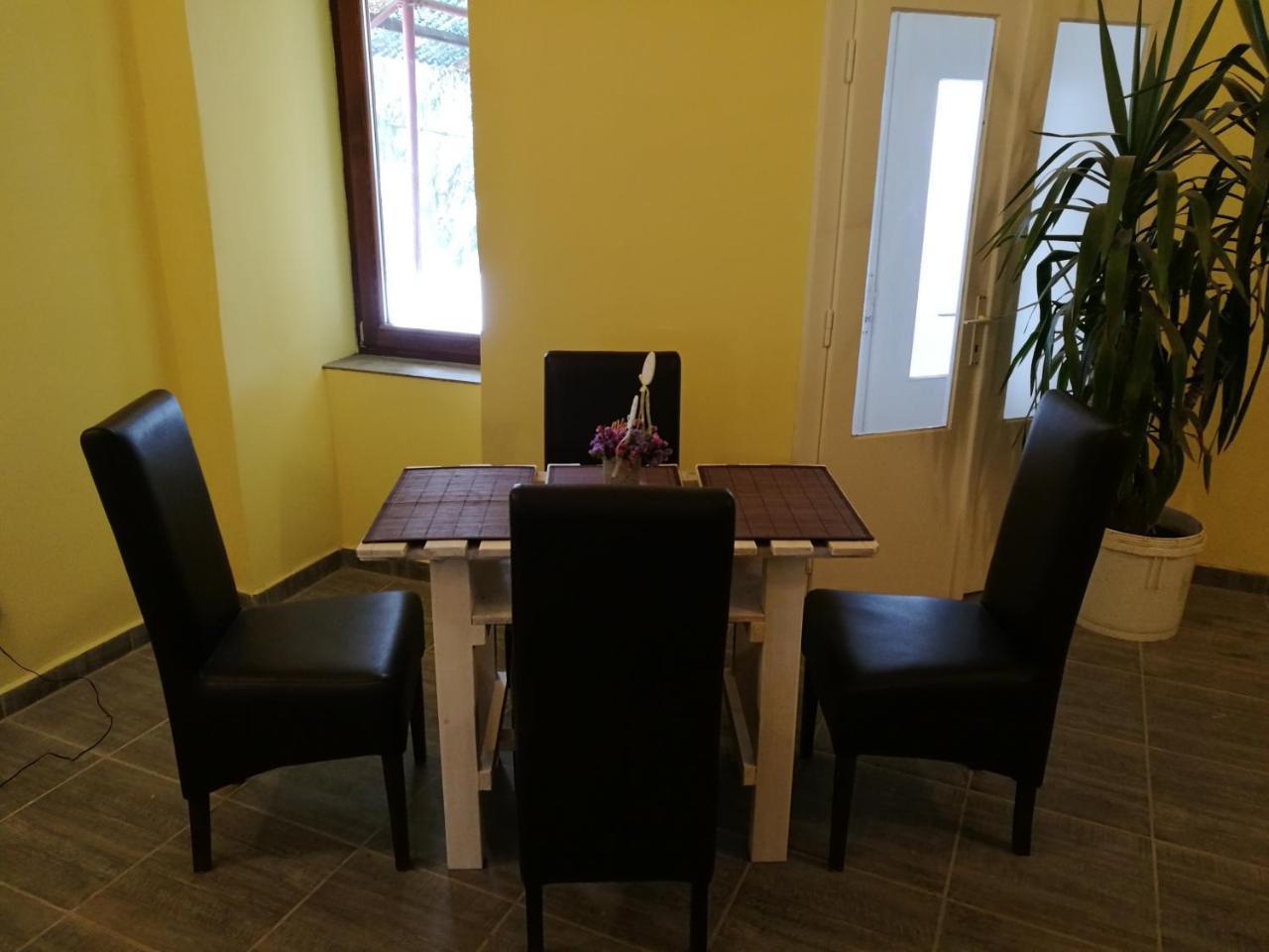 Hostel Horgos Centar Экстерьер фото