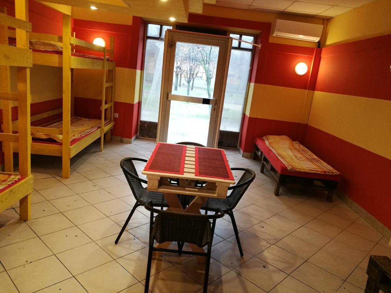 Hostel Horgos Centar Экстерьер фото